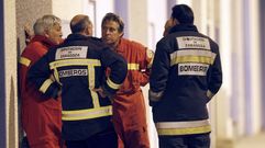 Servicios de emergencias junto a la nave industrial de Figueruelas donde se ha atrincherado un hombre