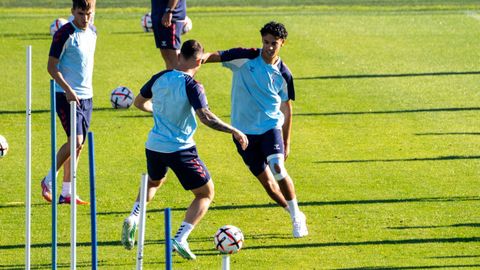 Jones El-Andellaoui, con una protecci�n en la rodilla, en un entrenamiento reciente.