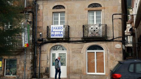 La oferta de viviendas en alquiler -en la imagen, una en Muros- cada vez es menor