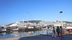 Imagen de la doble escala de cruceros que tuvo lugar ayer en Ferrol.