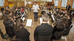 M�sica de clarinete unida: las im�genes del concierto en Carballo