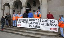 Los trabajadores de urbaser buscan, con estas concentraci�nes, el apoyo de la ciudadan�a. 
