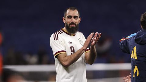 El jugador del Celta Borja Iglesias, tras el partido entre Espa�a y Egipto de este martes en Cornell�.