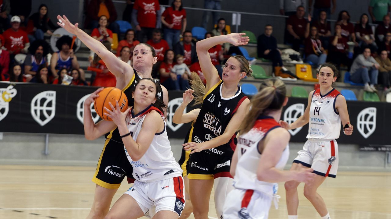Mataró-Maristas y Extremadura-Alcorcón deciden quién acompaña a Sevilla y Bosonit