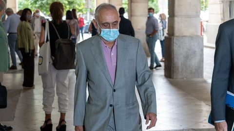 Fernando Jos� Vill�n, exdirector de la fundaci�n Faffe