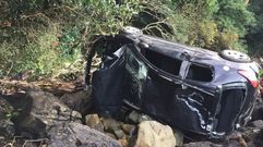 El coche que se cay� por un acantilado en Mar�n