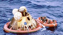 Amaraje del Apolo 11 el 24 julio 1969 en el Pac�fico