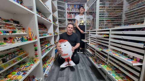 Segun tiene más de 25.000 figuritas Kinder en su casa
