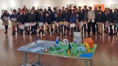 Los alumnos de los colegios participantes recibieron diplomas conmemorativos de manos de la concejala de Cultura.