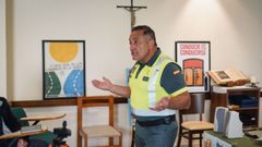 El teniente jefe del Destacamento de Tr�fico de Ourense, Juan Carlos Nogueiras, imparti� una conferencia en unas jornadas pastorales de la carretera.