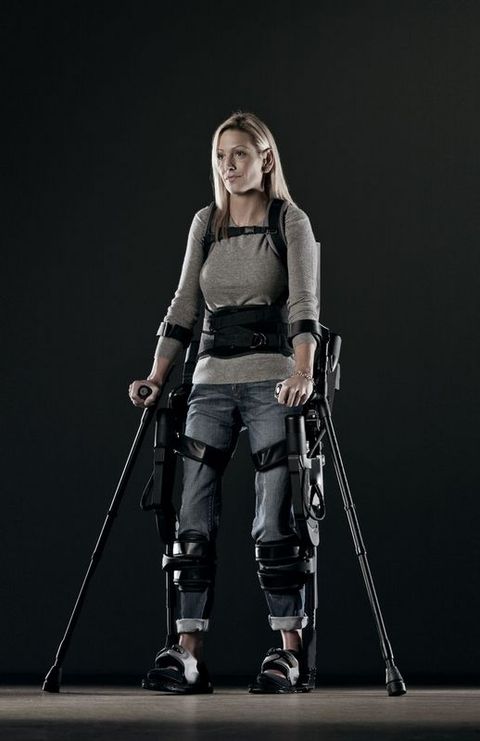 Tanto las brainets como los exoesqueletos son aparatos que utilizan las llamadas interfaces cerebro-m�quina, que permiten que los seres humanos y otros animales controlen m�quinas con el pensamiento. Estas interfaces convierten la actividad el�ctrica del cerebro en se�ales que un ordenador puede interpretar.