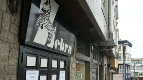 La discoteca Zebra, en la que trabajaba el portero, en una imagen tras el crimen; actualmente ya lleva a�os cerrada.