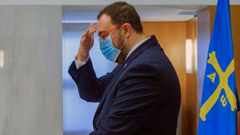 El presidente del Principado de Asturias, Adri�n Barb�n