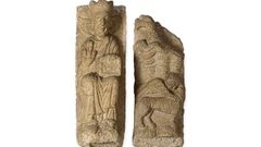 Pezas procedentes da fachada principal da igrexa do mosteiro de Carboeiro, en Silleda, en poder do Museo Mar�s de Barcelona.