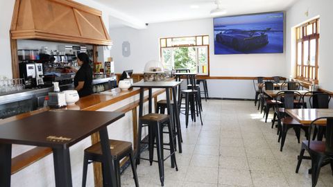 La cafeter&iacute;a y el hotel O Castelo, en Cervo, han sido reformadas para su reapertura; el restaurante continuar&aacute; cerrado por ahora