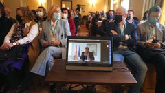 El ministro Escriv particip por videoconferencia en el Foro Mar de Cambados, al que asisti presencialmente Carqus (vestida con traje azul claro)