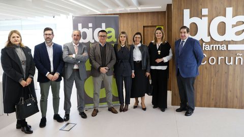 El conselleiro de Emprego, Comercio e Emigraci�n, Jos� Gonz�lez, visit� las instalaciones de Bidafarma en Pocomaco