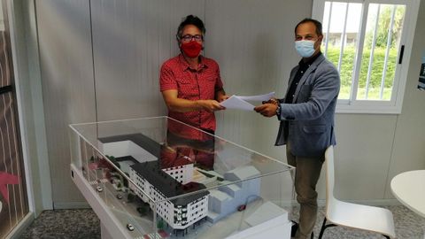 Taboada y Amor, en la firma del convenio para la cesión en precario de la parcela