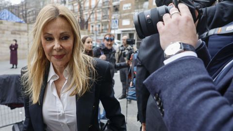 La actriz Ana Obreg�n