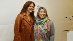 Julia Torregosa (izquierda) y Carmen Santos, ayer en Santiago