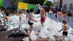 Fiesta de la espuma de Avia Ver�n, el programa de conciliaci�n familiar para julio y agosto del Concello de Ribadavia