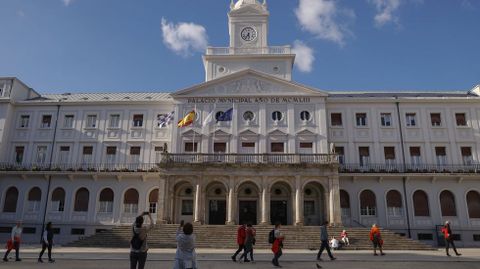 Exterior del Ayuntamiento de Ferrol, en foto de archivo.