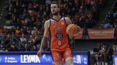 Dino Radoncic, del Leyma Coru�a, durante el partido de los naranjas en casa ante el Alega Cantabria.