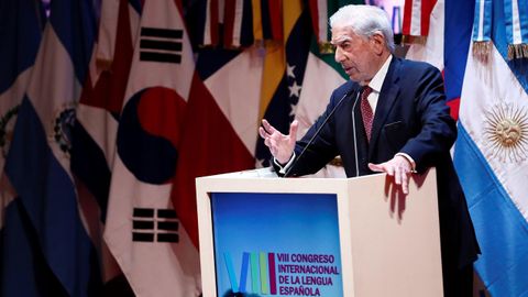 �Debi� enviarse la carta a �l mismo�. As� respondi� Mario Vargas Llosa a L�pez Obrador, a quien tambi�n le pide que responda �por qu� M�xico, que hace cinco siglos se incorpor� al mundo occidental gracias a Espa�a, tiene todav�a tantos miles de indios marginados, pobres, ignorantes y explotados�.