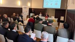 El colegio de ingenieros de caminos se reuni� en el Centro Cultural Jos� �ngel Valente.
