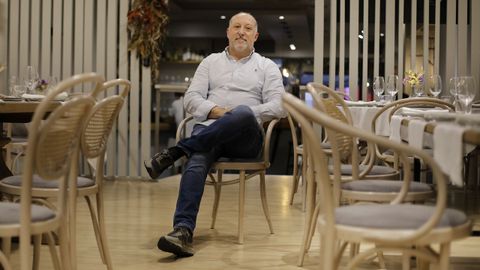 Pedro V�zquez, en el Mes�n de Herv�s en la calle Font�n, en A Coru�a