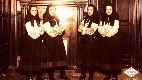 Disfrazadas de rusas