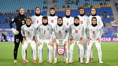 La selecci�n femenina iran�, antes de su debut en Australia.