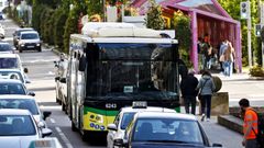 El coche sigue dominando la movilidad en Vigo.