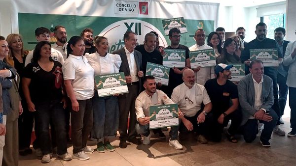 Abel Caballero acudi� a la entrega de premios del Petisqui�o 2026