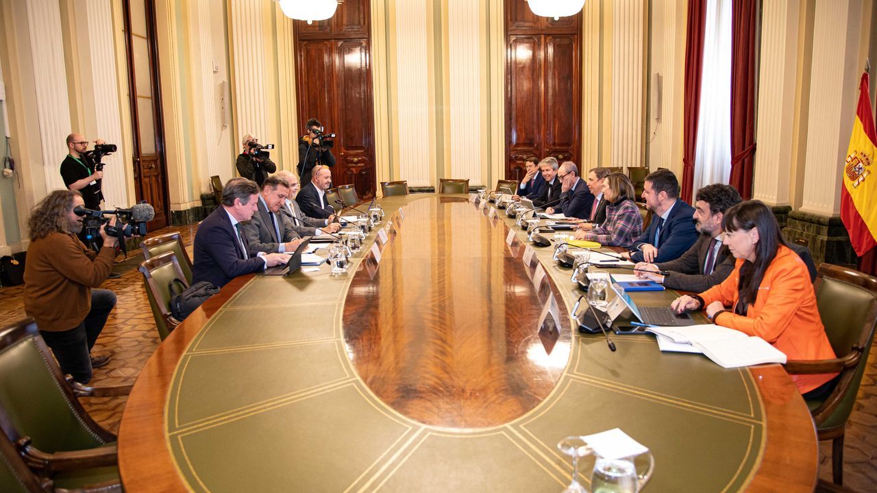 El Gobierno solo dará ayudas a la flota que siga pescando, no a la que decida amarrar