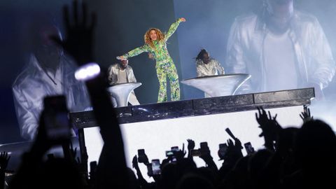 Shakira, durante su concierto en la playa de Copacabana en R�o de Janeiro, Brasil