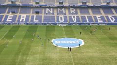 El c�sped del Carlos Tartiere, instantes antes del comienzo del Oviedo-Albacete