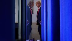 Donald Trump, este jueves, antes de comparecer ante la prensa en la Casa Blanca