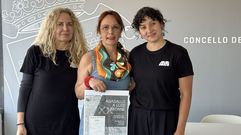 <span lang= gl >A concelleira, Mar�a Outeiral, presentou os actos xunto a B�rbara da Silva e Mar�a Eugenia Alcalde, membros da Fundaci�n Alcalde Varela</span>