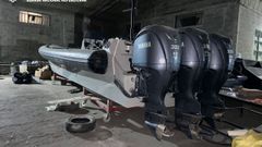 Imagen de archivo de una narcolancha decomisada en Vila Nova de Cerveira, equipada con tres motores fueraborda que suman 900 caballos de potencia.
