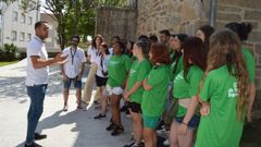 Los j�venes del grupo �Centinelas do Mar�, que har�n voluntariado medioambiental en Sanxenxo hasta el 16 de agosto