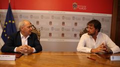 El presidente de la Diputacin, a la izquierda, con Rigueira en la firma del convenio