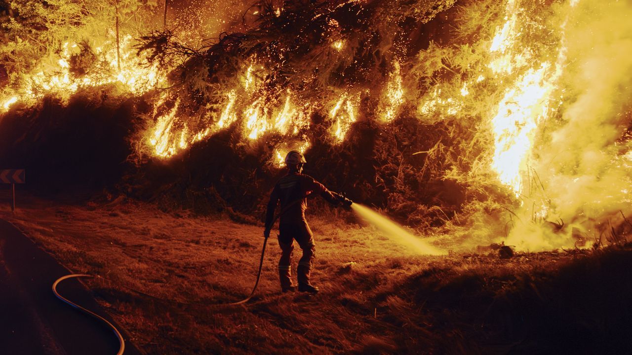 Arde Galicia, ¿de quién es la culpa?