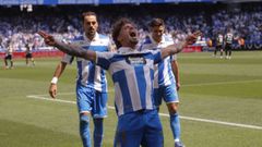 Mario Soriano celebra el gol que abri� la remontada del Deportivo.