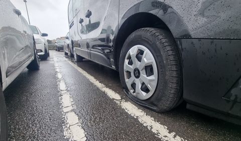 La polic�a sospecha que los veh�culos son de aficionados del Lyon