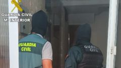 La Guardia Civil detiene al último integrante de la banda que robaba en viviendas de Ponteareas y O Rosal con armas de fuego