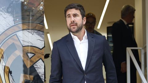 Enrique Riquelme, durante la apertura de su sede electoral.