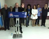 V�zquez Cobas, con parte de los miembros de la lista. 