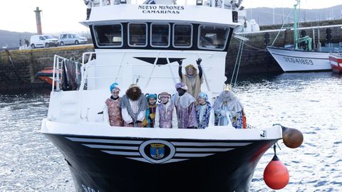 Los Reyes Magos llegaron a Camari�as por mar
