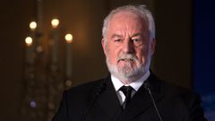Bernard Hill, caracterizado como el capit�n Edward Smith, retratado en el 2014.